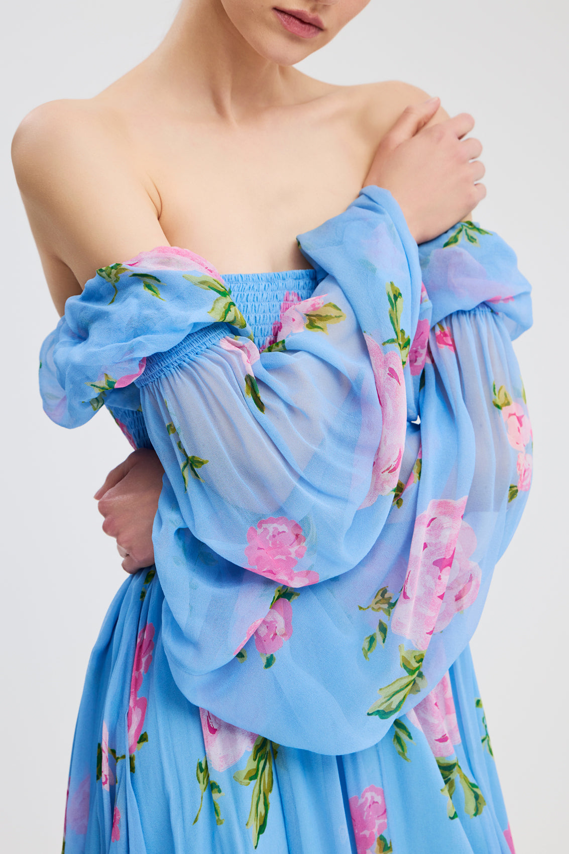 KINSLEY GOWN