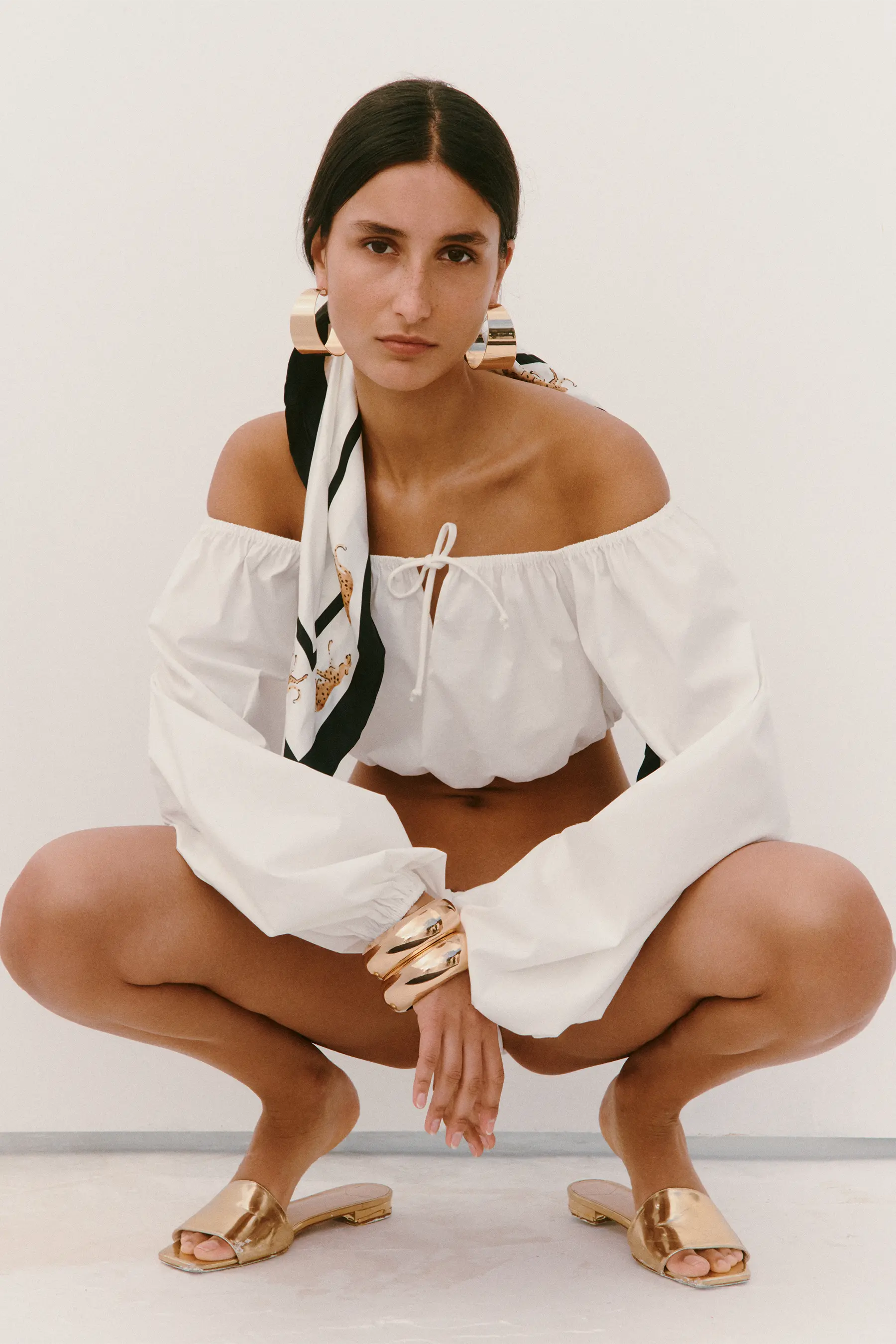 NADIA KEYHOLE TOP